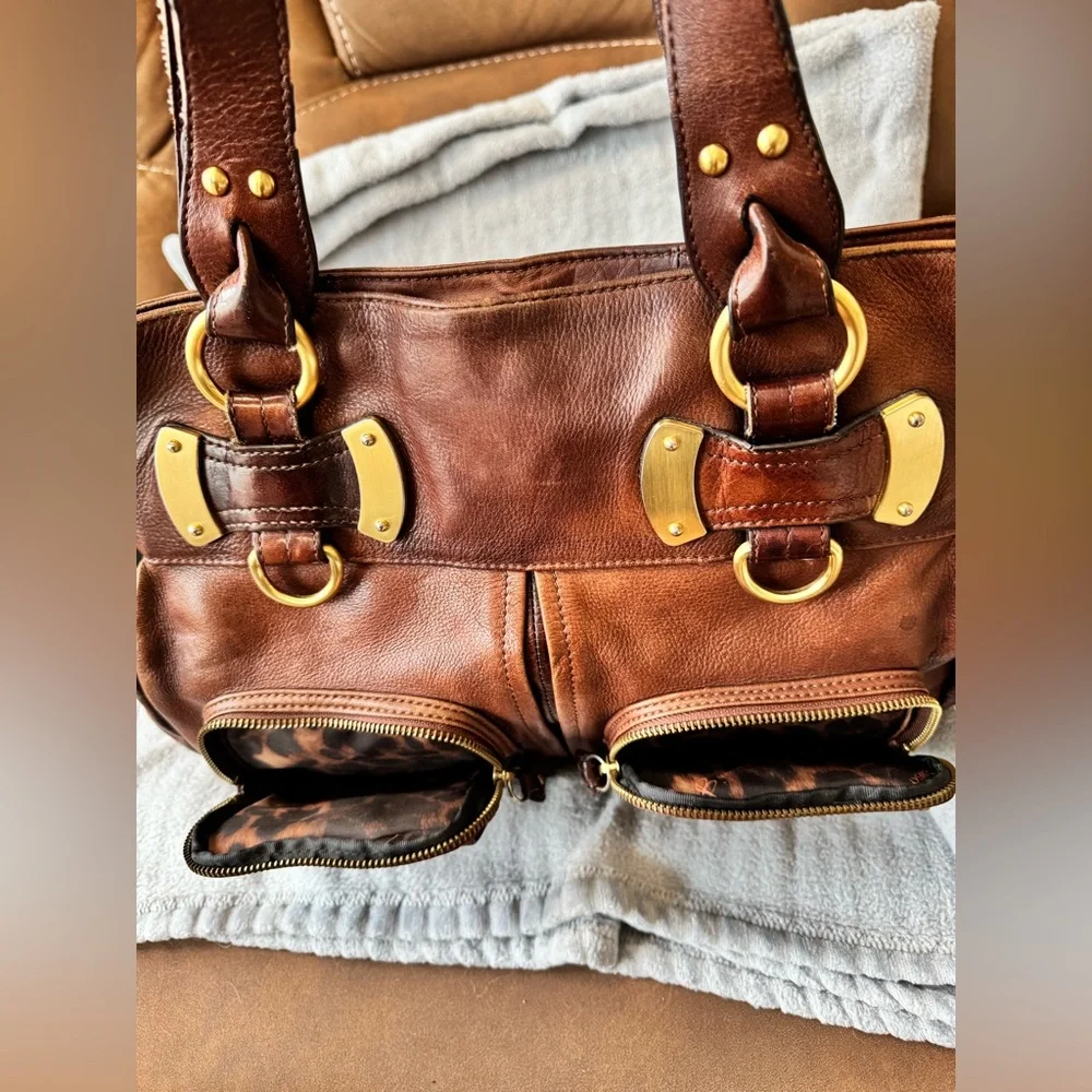 B. Makowsky Brown Leather Shoulder Bag with Distressed Finish PROJECT - Picture 3 of 13